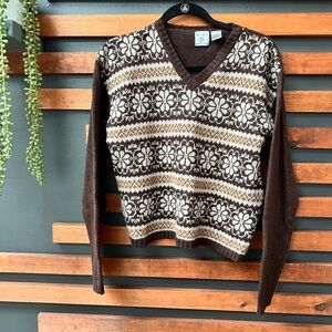 Vintage Modern Graffiti Cream & Brown V-Neck Sweaters with Fair Isle Pattern Lge